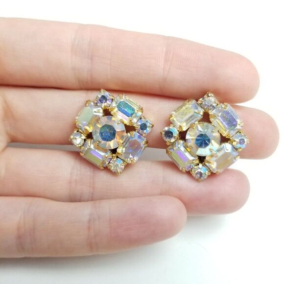 Vintage Sparkly AB Cluster Rhinestone Clip On Earrings, Retro Rainbow Sparkle - Picture 5 of 6